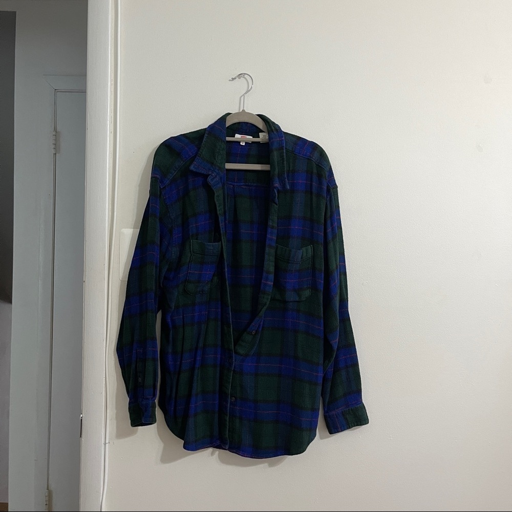 levi’s flannel top